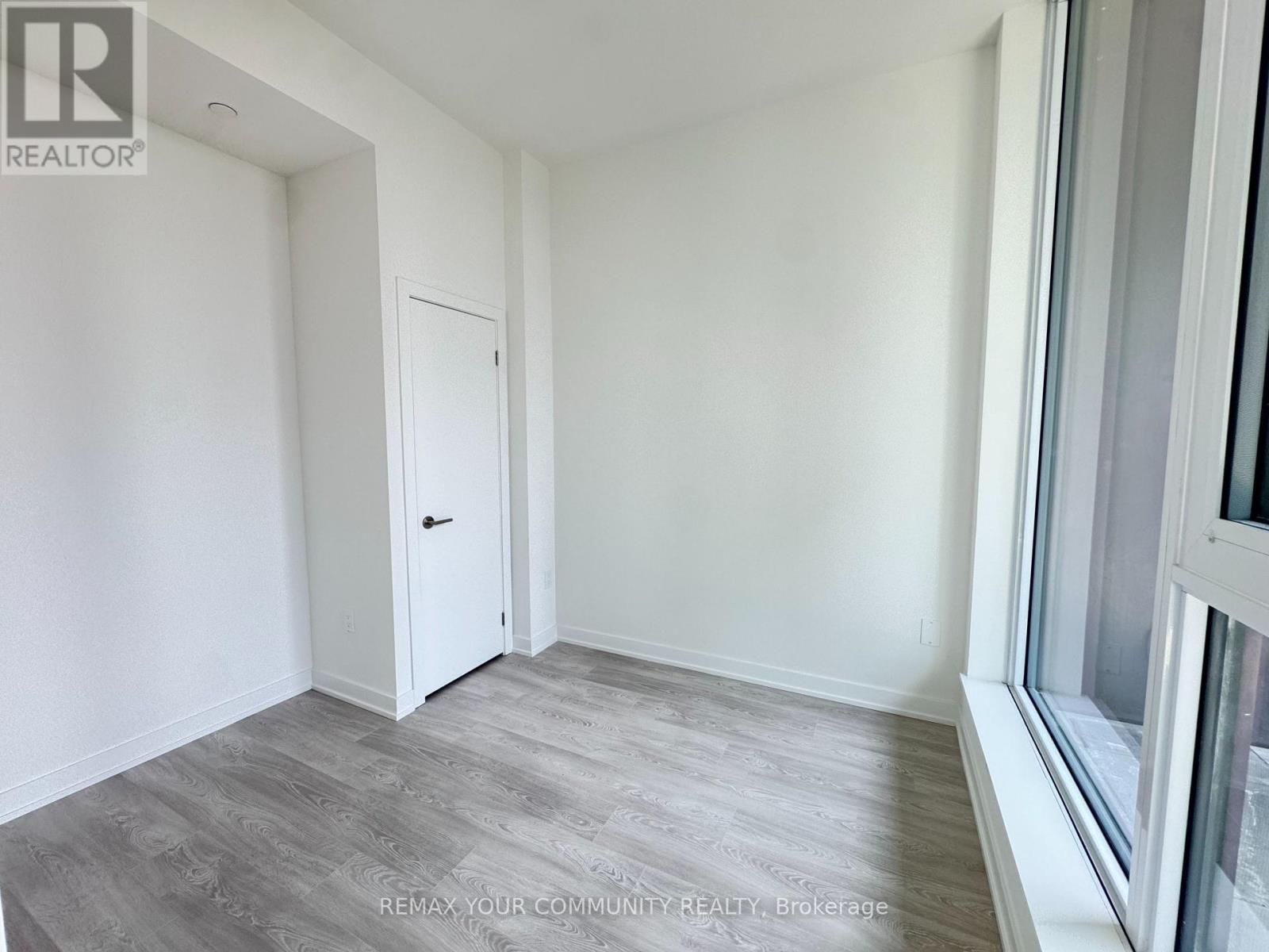 2704 - 1 Quarrington Lane, Toronto, Ontario  M3C 0S4 - Photo 6 - C13134294