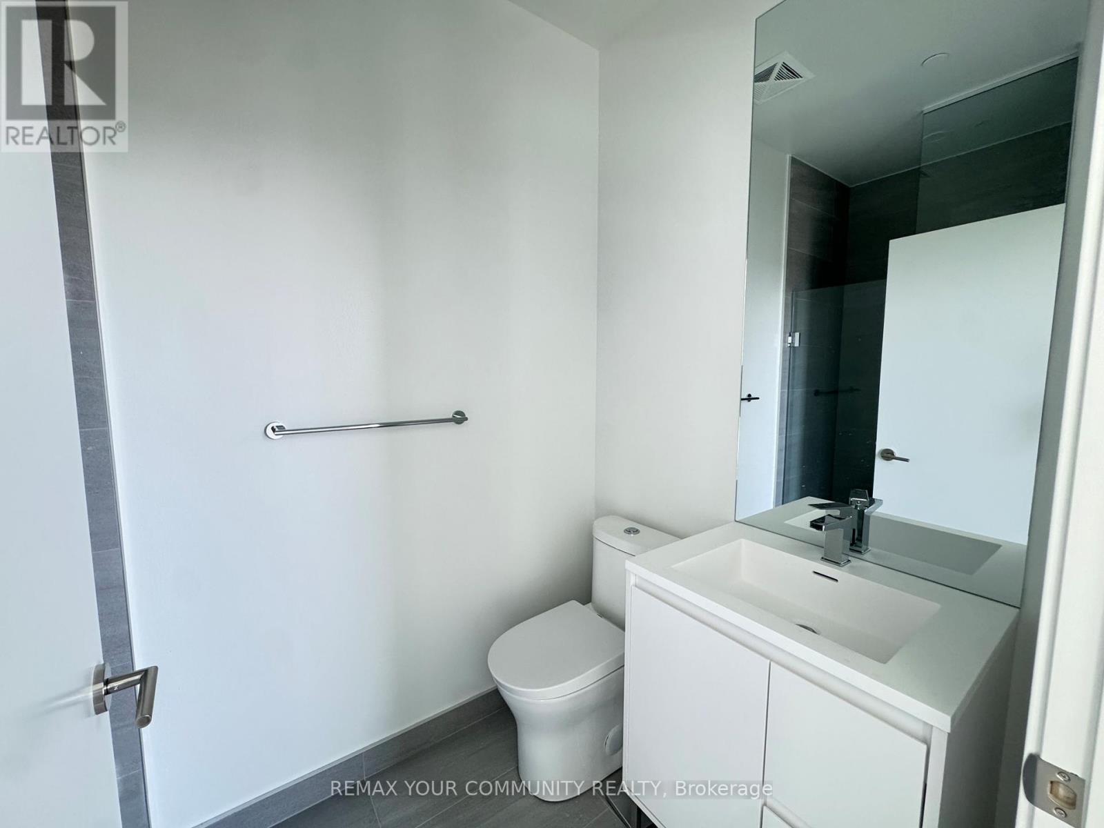 2704 - 1 Quarrington Lane, Toronto, Ontario  M3C 0S4 - Photo 7 - C13134294