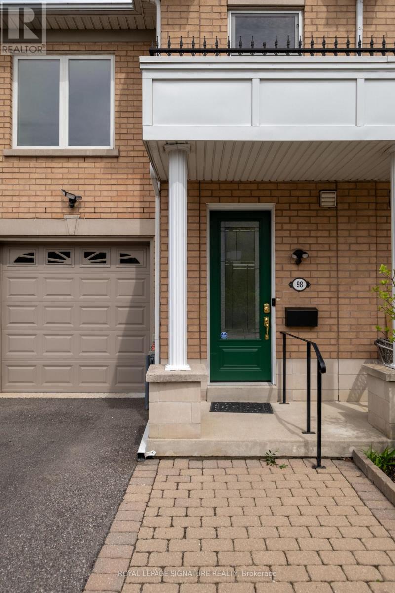 98 Dallimore Circle, Toronto, Ontario  M3C 4C5 - Photo 2 - C13145064