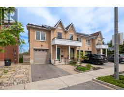 98 DALLIMORE CIRCLE, Toronto, Ontario