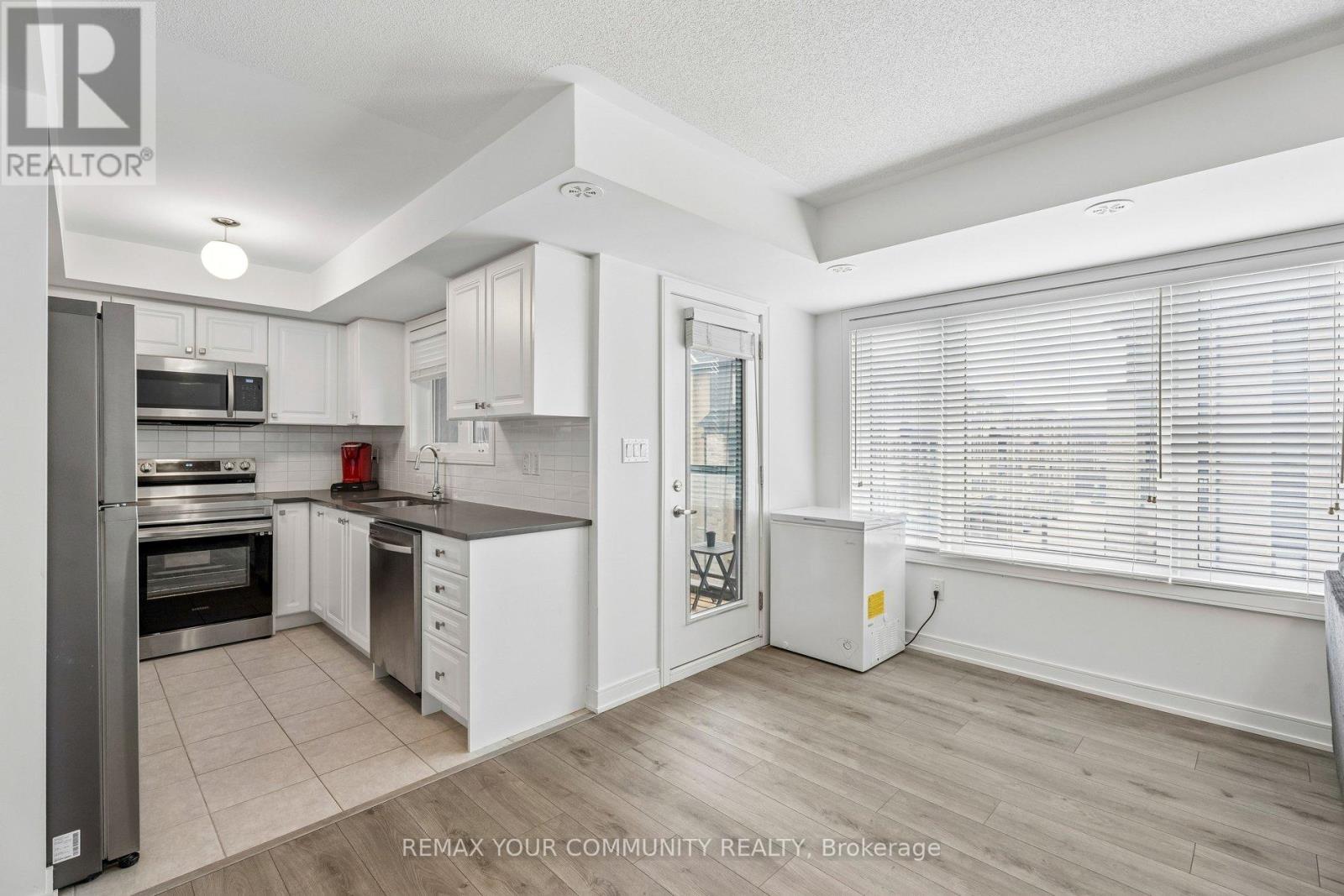 117 Appletree Lane, Barrie, Ontario  L6J 0N9 - Photo 10 - S13144430