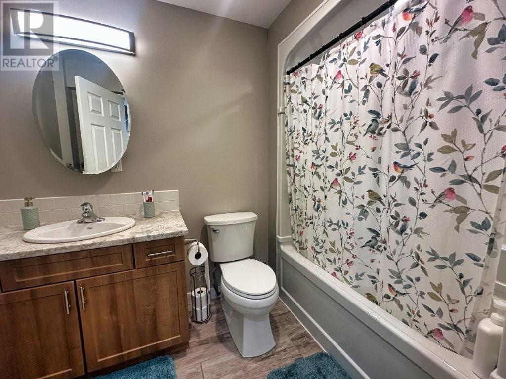 851 & 853 Newport Ave, Thunder Bay, Ontario  P7A 6K1 - Photo 28 - TB2601096