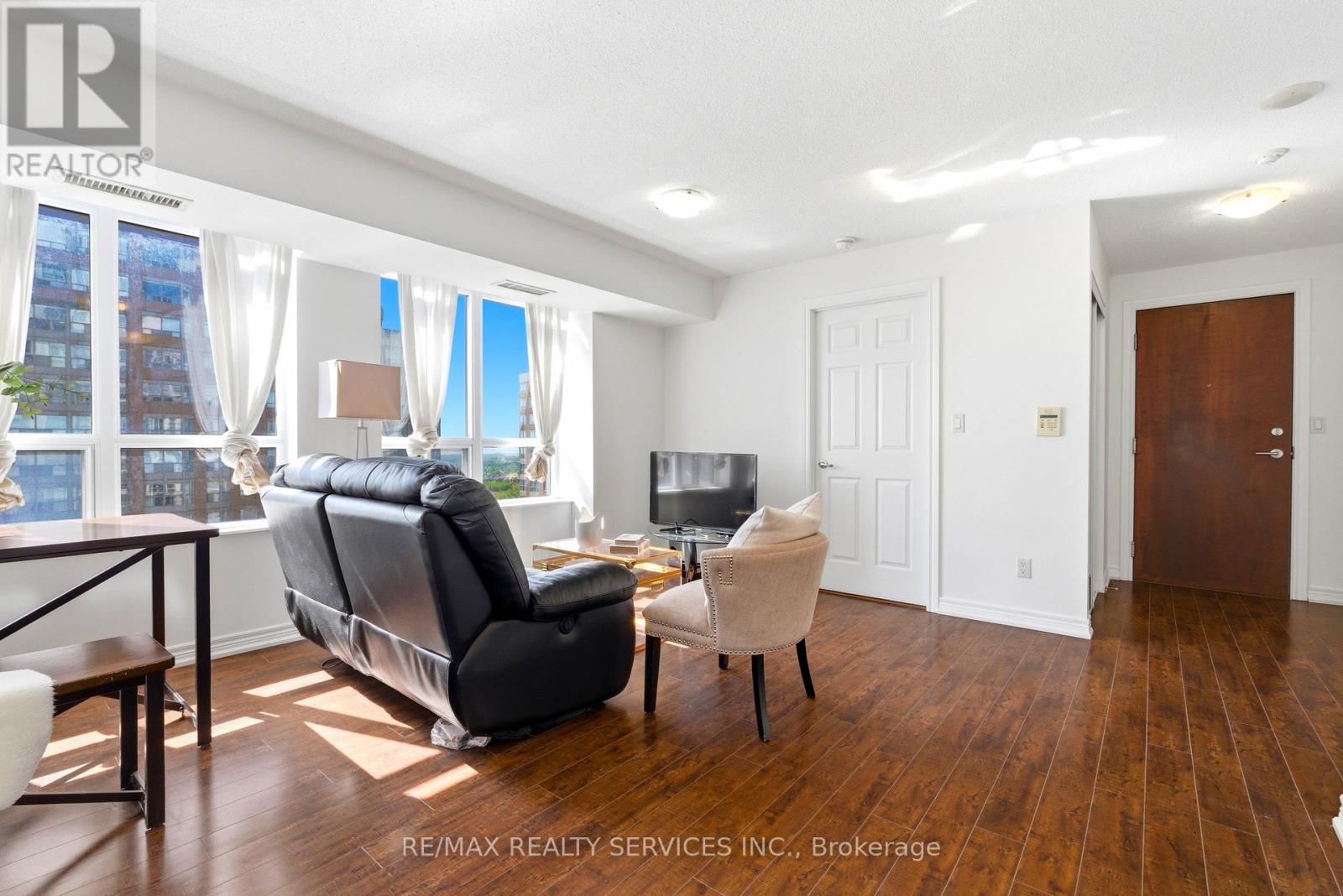 1711 - 310 Burnhamthorpe Road W, Mississauga, Ontario L5B 4P9 - Photo 10 - W13144960