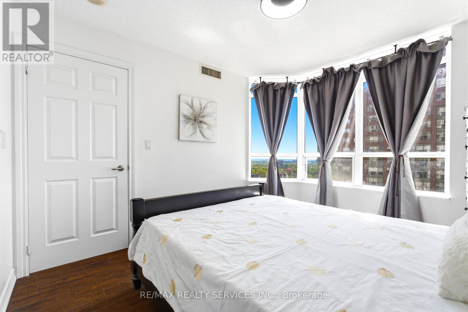 1711 - 310 Burnhamthorpe Road W, Mississauga, Ontario L5B 4P9 - Photo 20 - W13144960