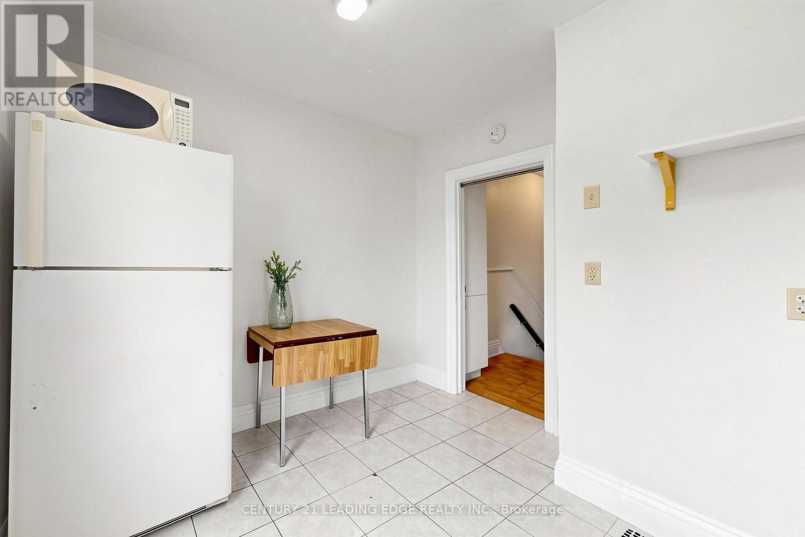 1132 Dufferin Street, Toronto, Ontario  M6H 4B6 - Photo 10 - W13145022
