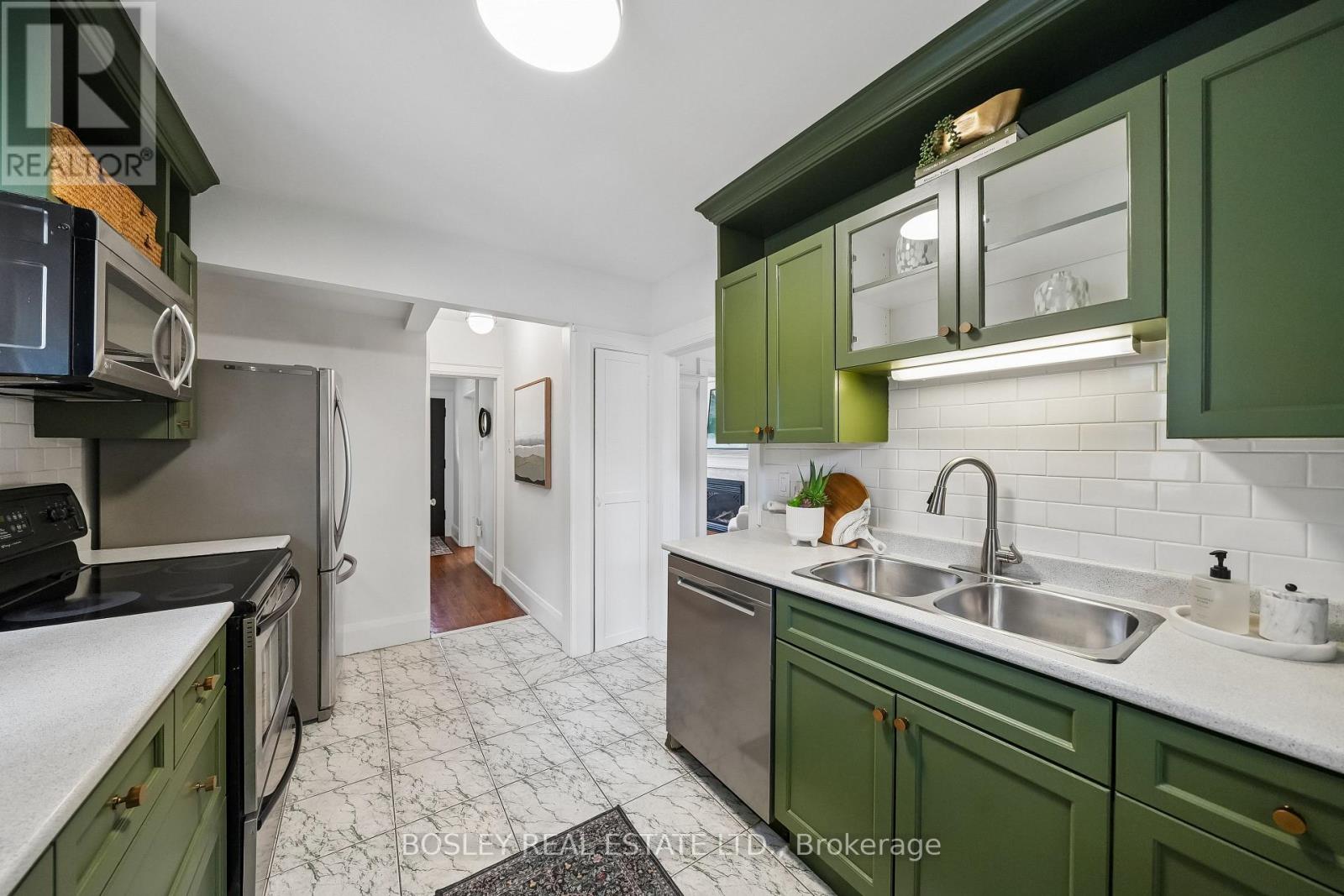 70 Eleventh Street, Toronto, Ontario  M8V 3G5 - Photo 10 - W13145058