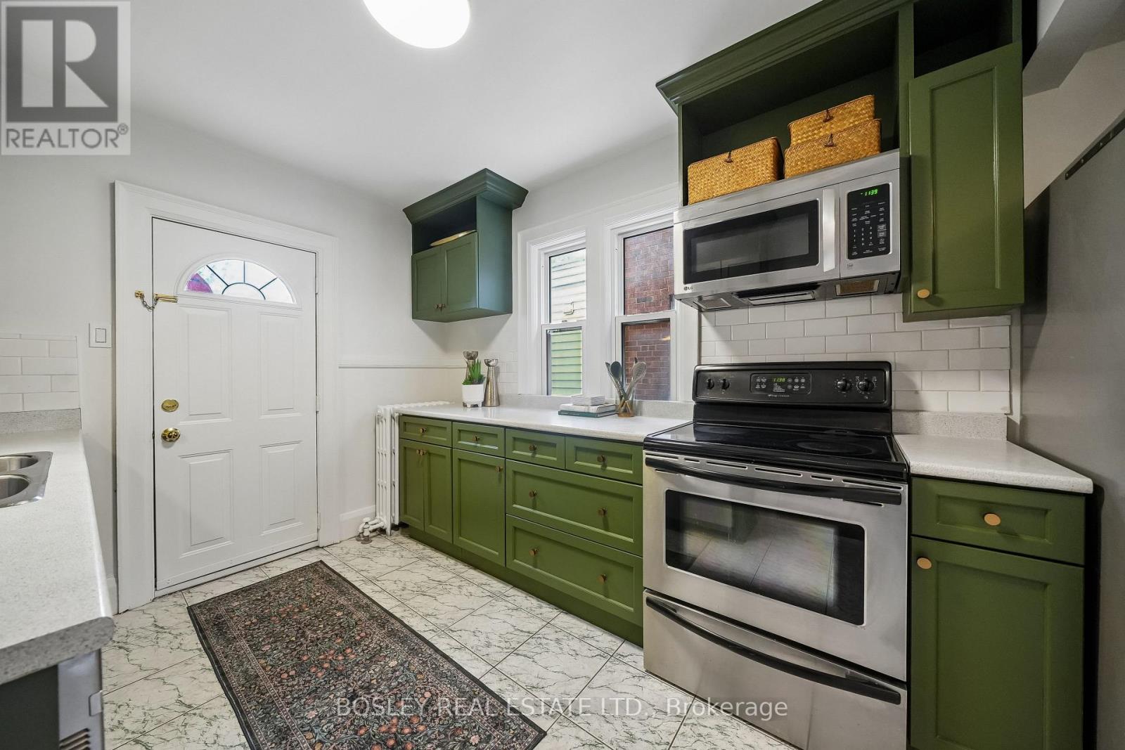 70 Eleventh Street, Toronto, Ontario  M8V 3G5 - Photo 9 - W13145058