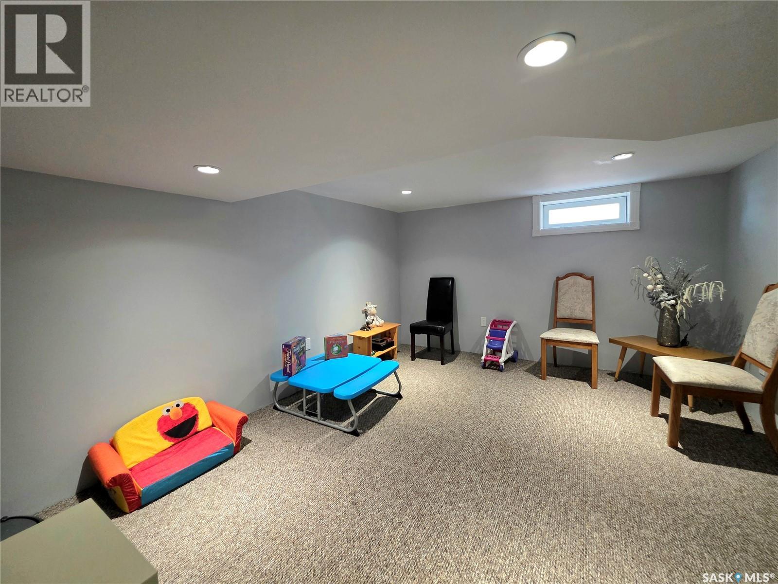 142 10th Avenue W, Melville, Saskatchewan  S0A 2P0 - Photo 45 - SK036341