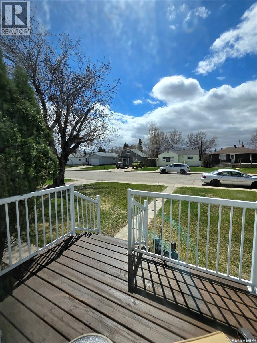 142 10th Avenue W, Melville, Saskatchewan  S0A 2P0 - Photo 7 - SK036341
