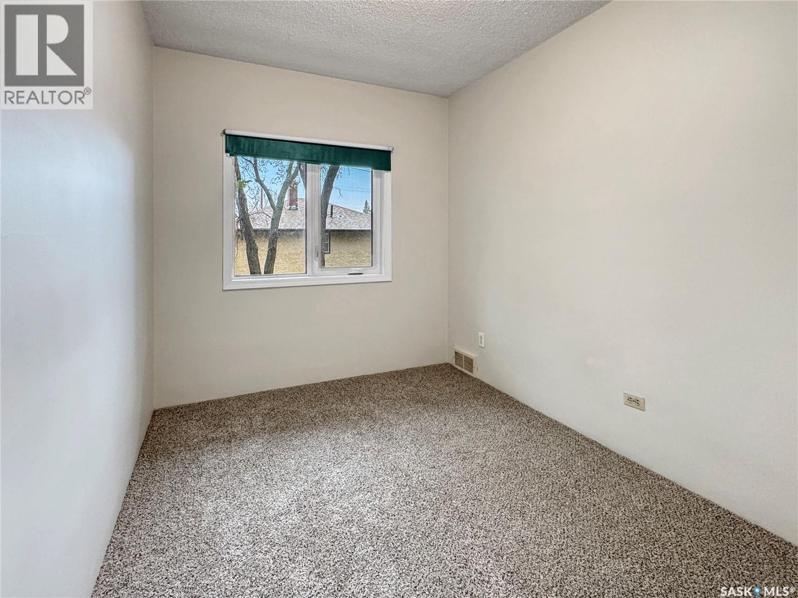 932 113th Street, North Battleford, Saskatchewan  S9A 2M1 - Photo 10 - SK036335