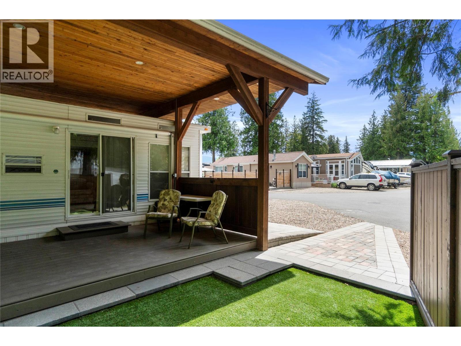 1131 Pine Grove Road Unit# 8, Scotch Creek, British Columbia  V0E 1M5 - Photo 18 - 10387997