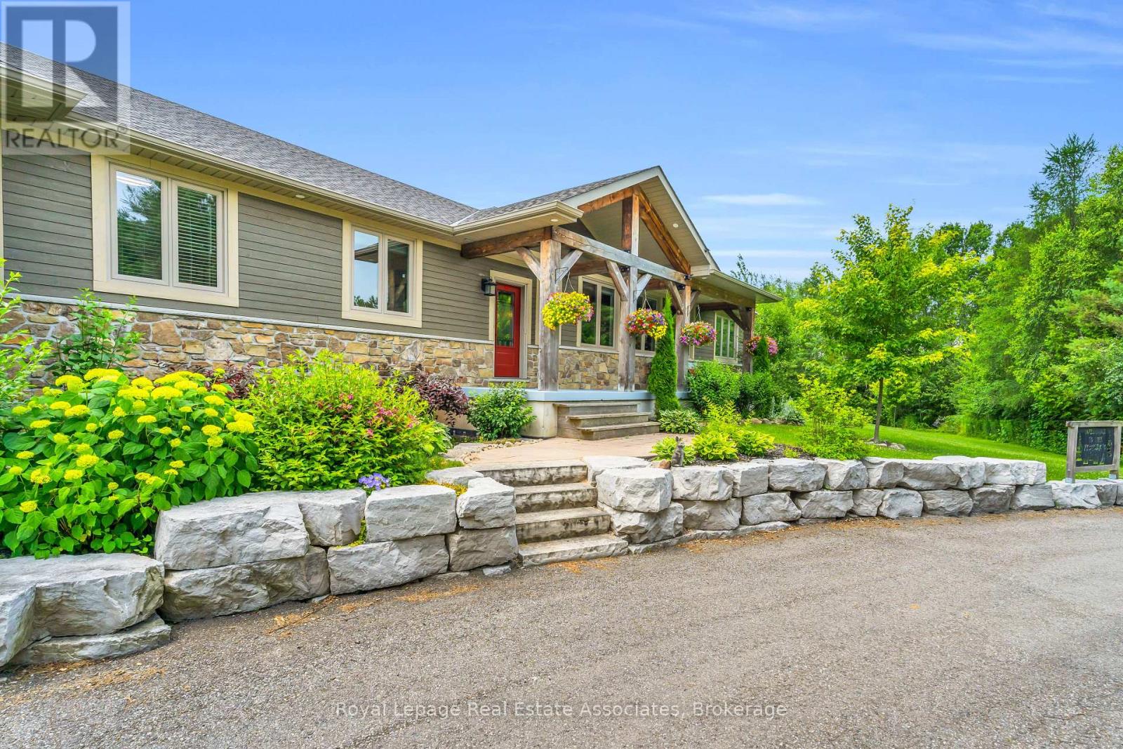 5594 First Line, Erin, Ontario  L0N 1N0 - Photo 2 - X13144952