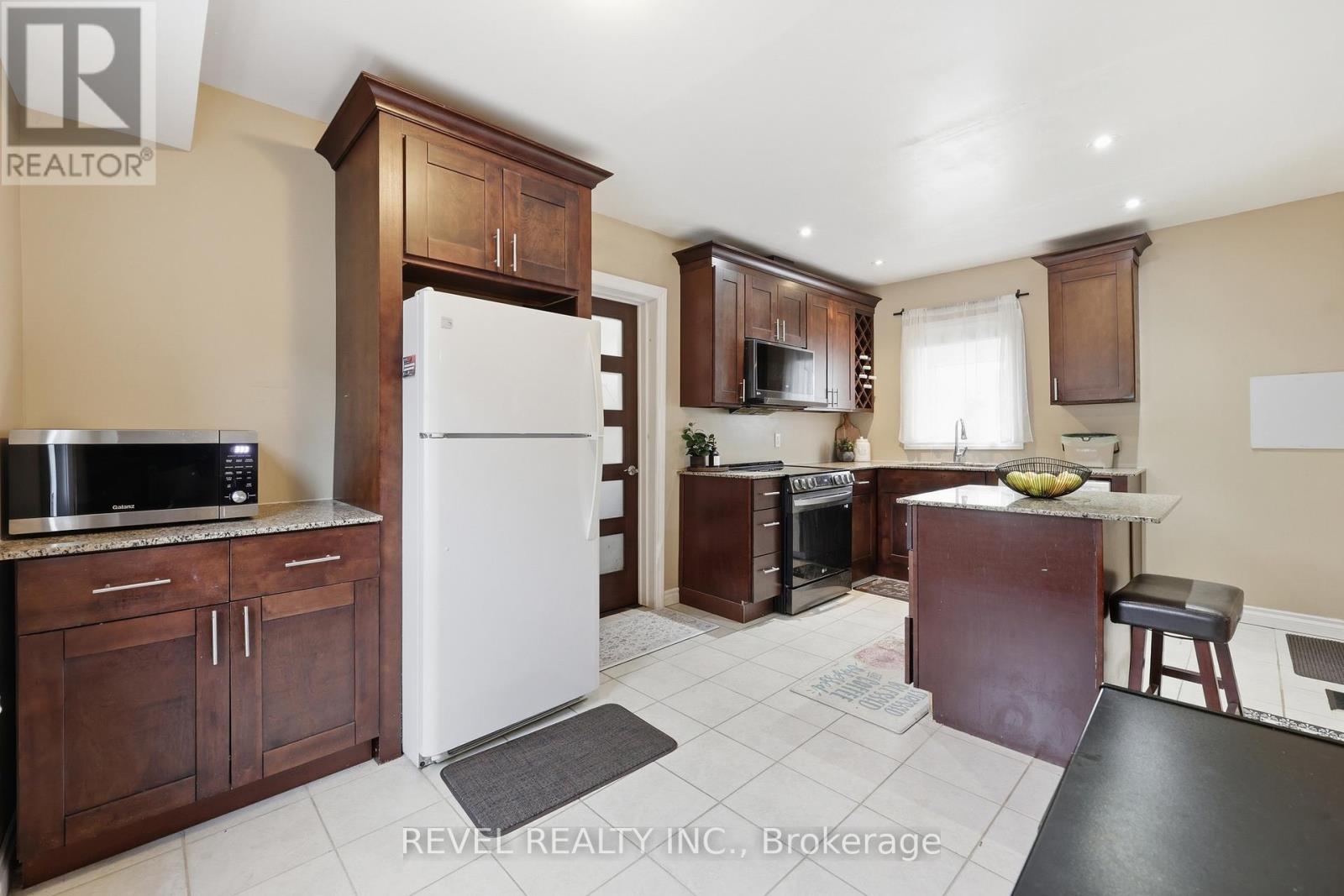 21 Berryman Avenue, St. Catharines, Ontario  L2R 3W8 - Photo 17 - X13144976