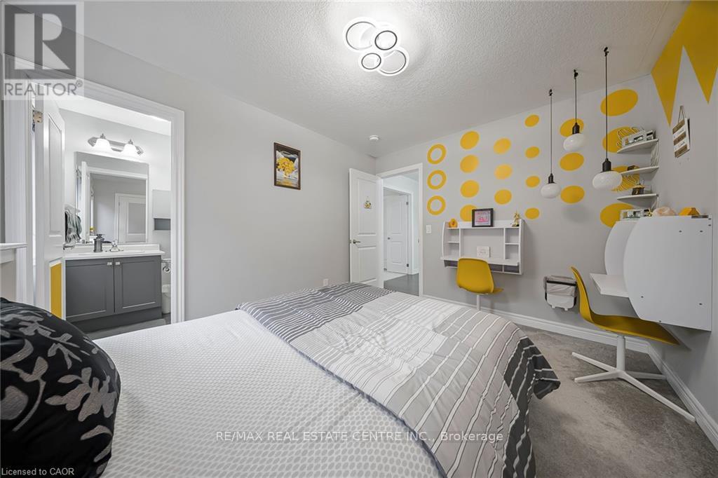 38 Gloria Street, Kitchener, Ontario  N2R 0R1 - Photo 30 - X13144990