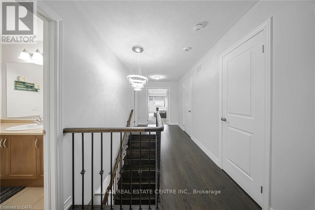 38 Gloria Street, Kitchener, Ontario  N2R 0R1 - Photo 32 - X13144990