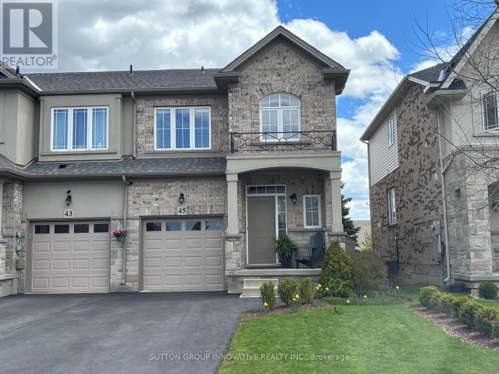 45 Candlewood Court, Hamilton, Ontario  L8W 0C4 - Photo 2 - X13145074