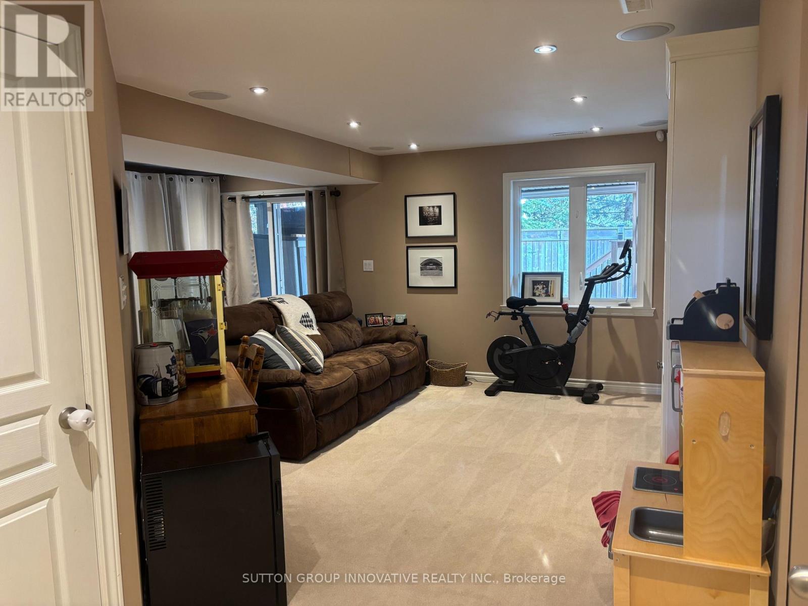 45 Candlewood Court, Hamilton, Ontario  L8W 0C4 - Photo 31 - X13145074