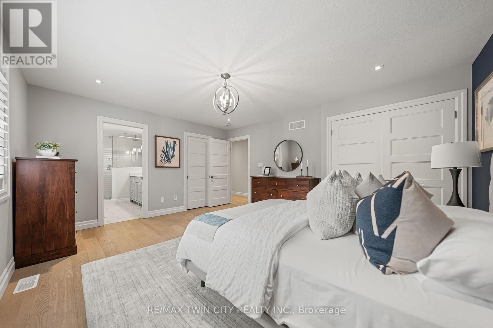 303 Castlefield Avenue, Waterloo, Ontario  N2K 2M4 - Photo 29 - X13145078
