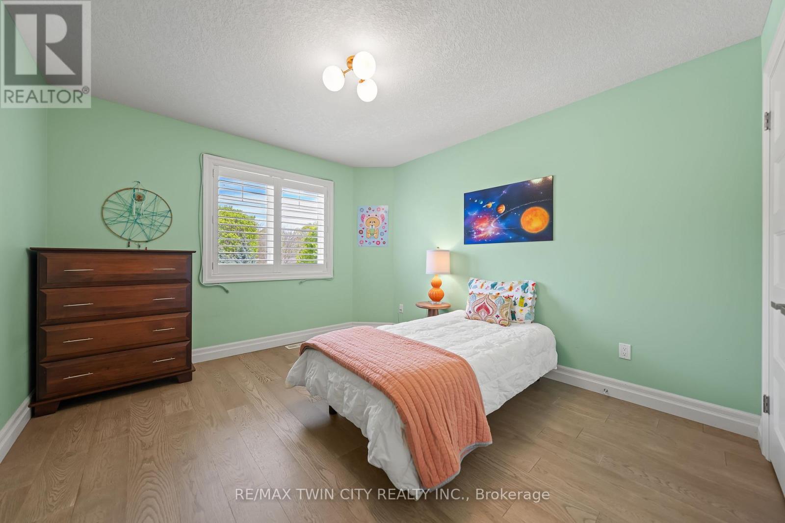 303 Castlefield Avenue, Waterloo, Ontario  N2K 2M4 - Photo 34 - X13145078