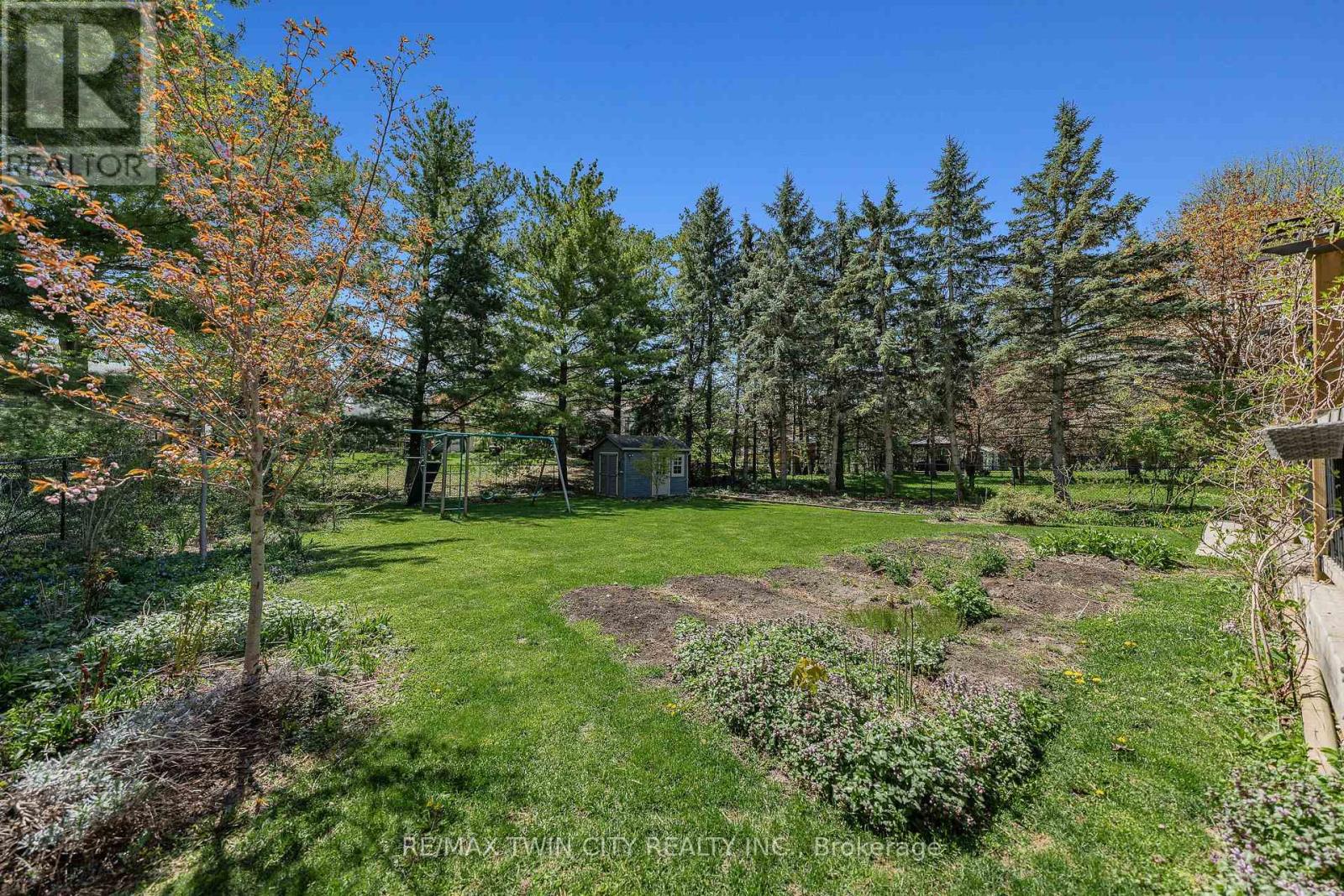 303 Castlefield Avenue, Waterloo, Ontario  N2K 2M4 - Photo 47 - X13145078