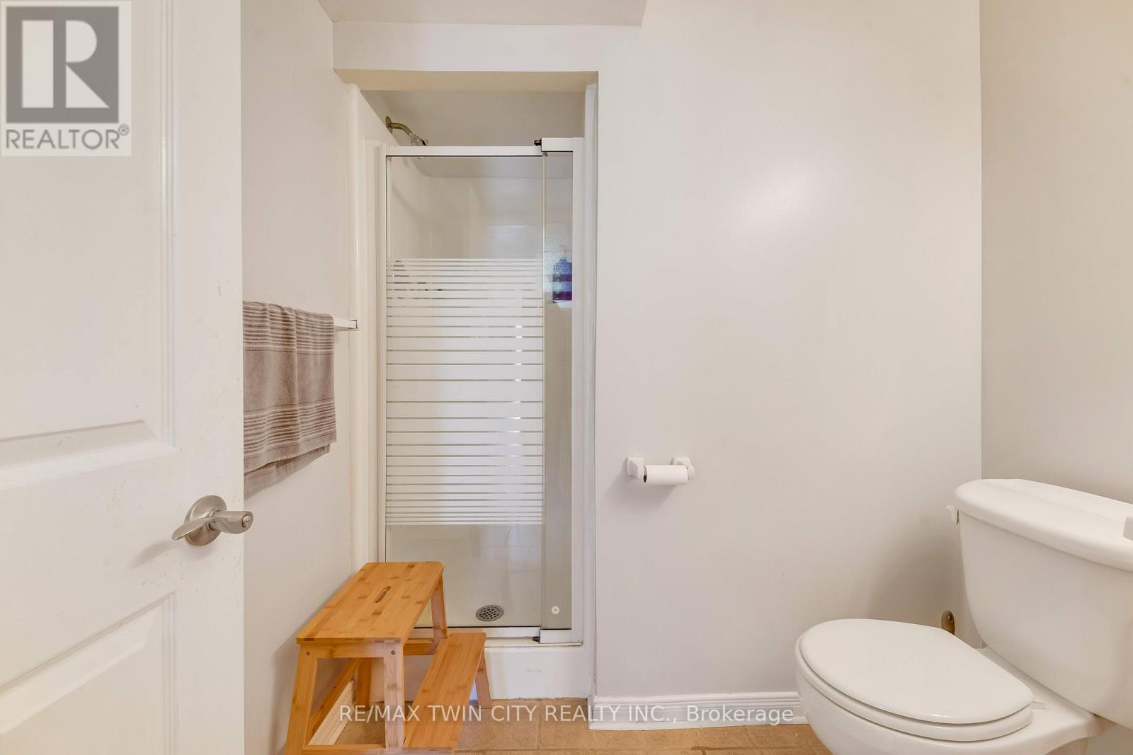 550 Dansbury Drive, Waterloo, Ontario  N2K 4E2 - Photo 29 - X13145094