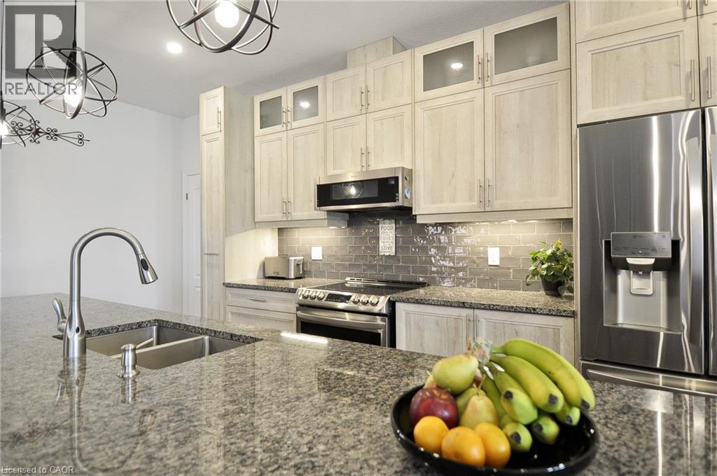 324 Fairway Road, Woodstock, Ontario  N4T 0A4 - Photo 8 - 40817863