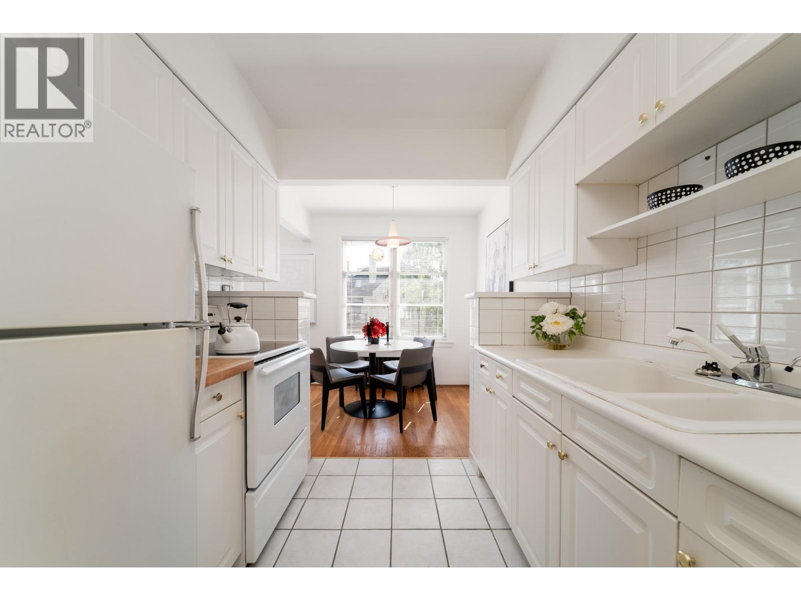 307 1565 Burnaby Street, Vancouver, British Columbia  V6G 1X1 - Photo 10 - R3120563