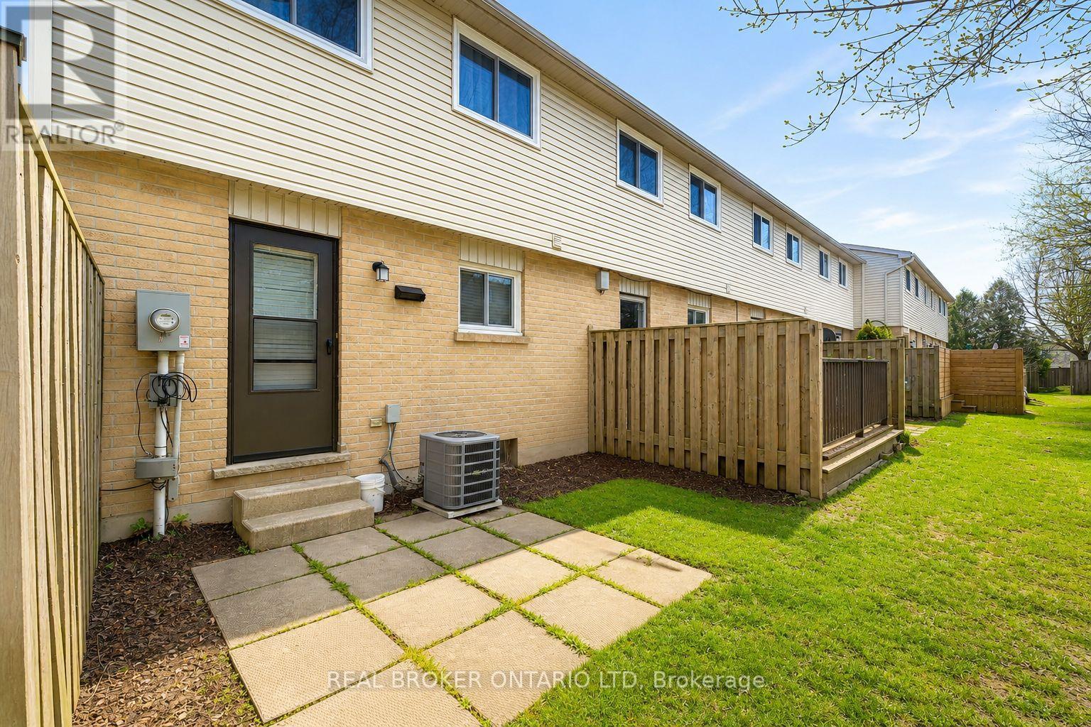 25 - 475 Sandringham Crescent, London South, Ontario  N6C 5B9 - Photo 5 - X13145336