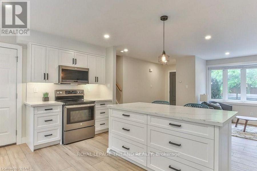 310 Grand View Avenue, London South, Ontario  N6K 2S9 - Photo 13 - X13145340