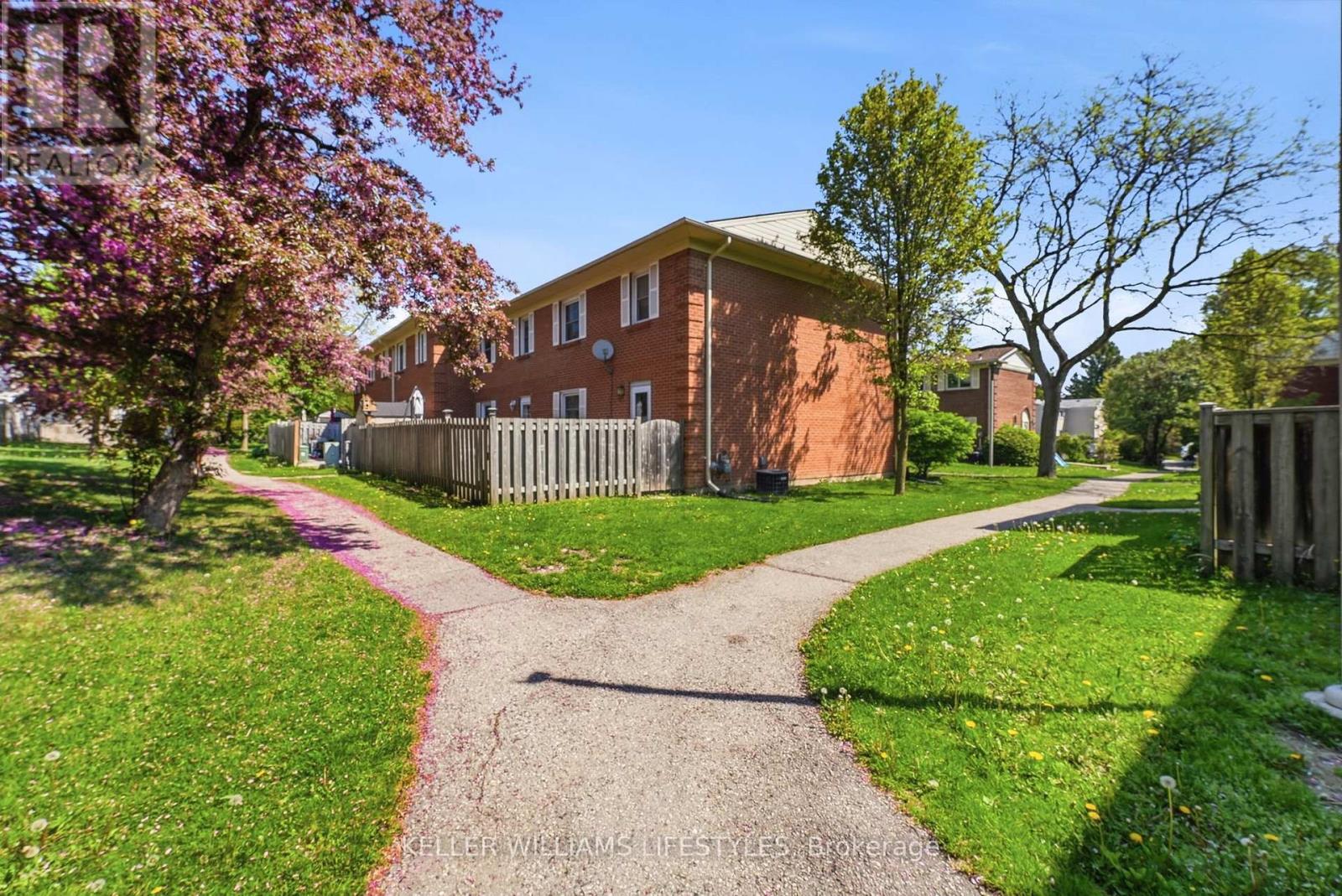 308 Homestead Court, London North, Ontario  N6G 2E9 - Photo 2 - X13145454
