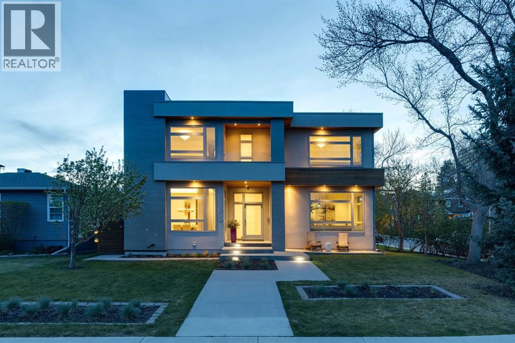 739 33A Street NW, Calgary, Alberta