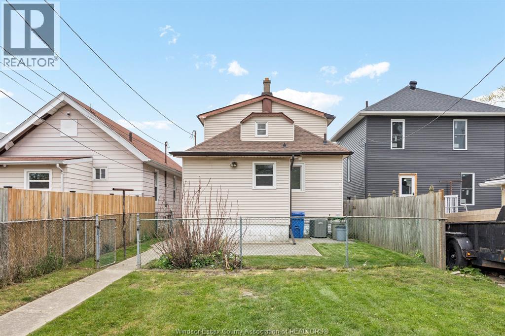 919 Elsmere, Windsor, Ontario  N9A 2A8 - Photo 6 - 26011498