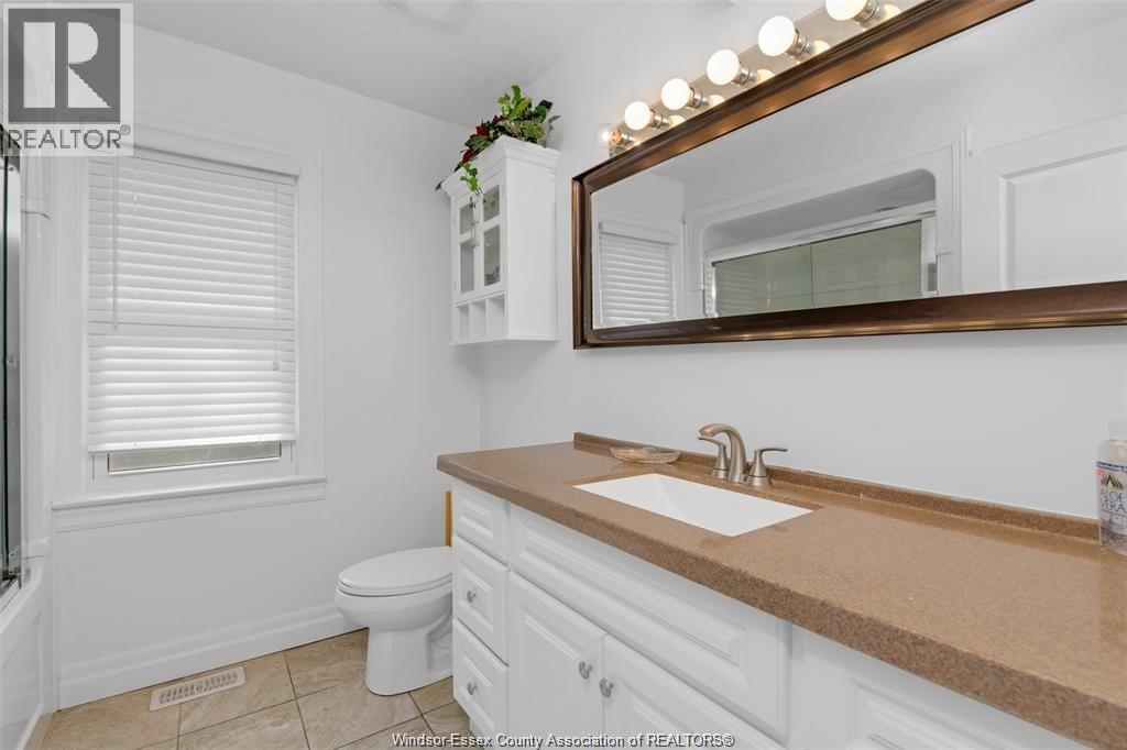 778 Hildearde, Windsor, Ontario  N8X 2Z8 - Photo 5 - 26011476
