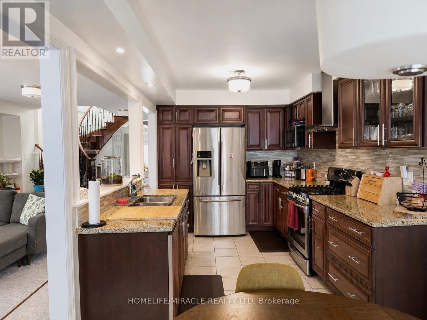 54 Mccourt Drive, Ajax, Ontario  L1Z 0P1 - Photo 7 - E13140052