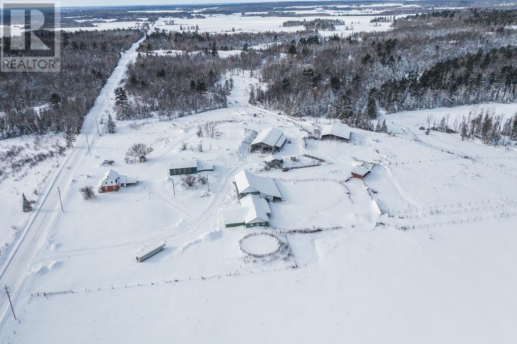 3064 Government Rd, Whole Package, Townships Of Tarbutt, Ontario  P0R 1E0 - Photo 23 - SM252797