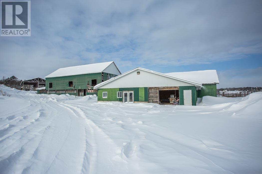 3064 Government Rd, Whole Package, Townships Of Tarbutt, Ontario  P0R 1E0 - Photo 7 - SM252797