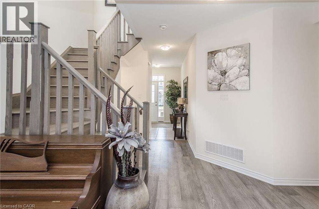 48 Pointer Street, Cambridge, Ontario  N3E 0B3 - Photo 10 - 40830537