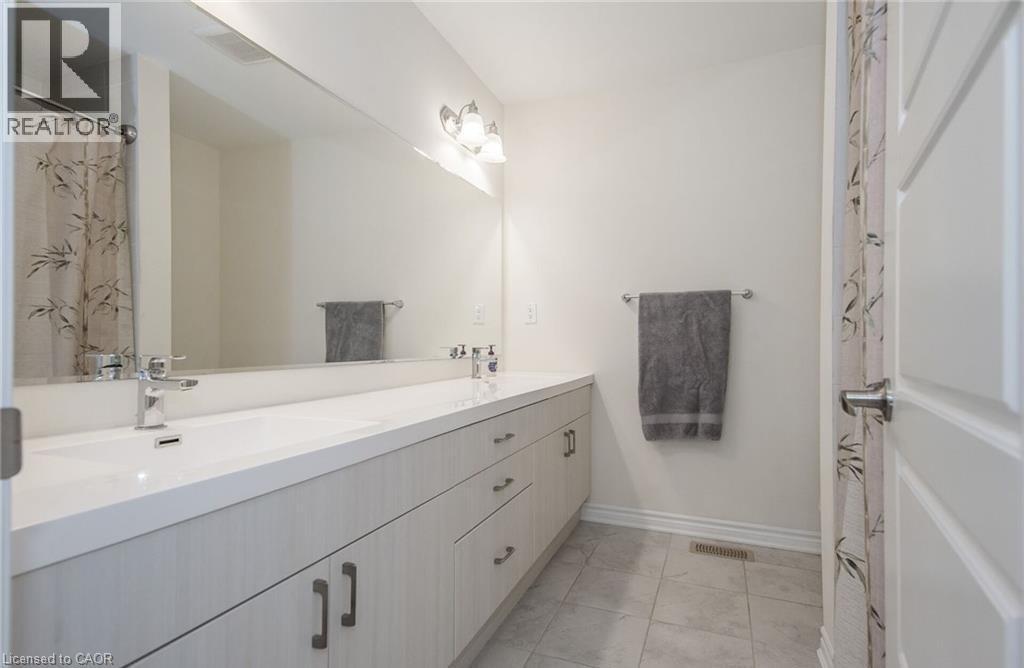 48 Pointer Street, Cambridge, Ontario  N3E 0B3 - Photo 33 - 40830537