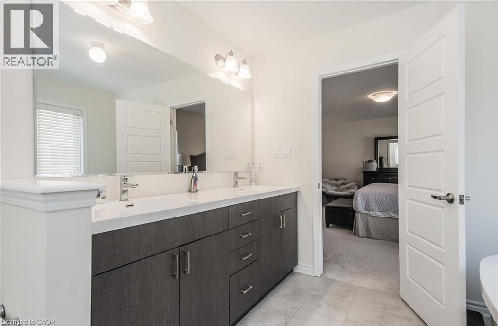 48 Pointer Street, Cambridge, Ontario  N3E 0B3 - Photo 37 - 40830537