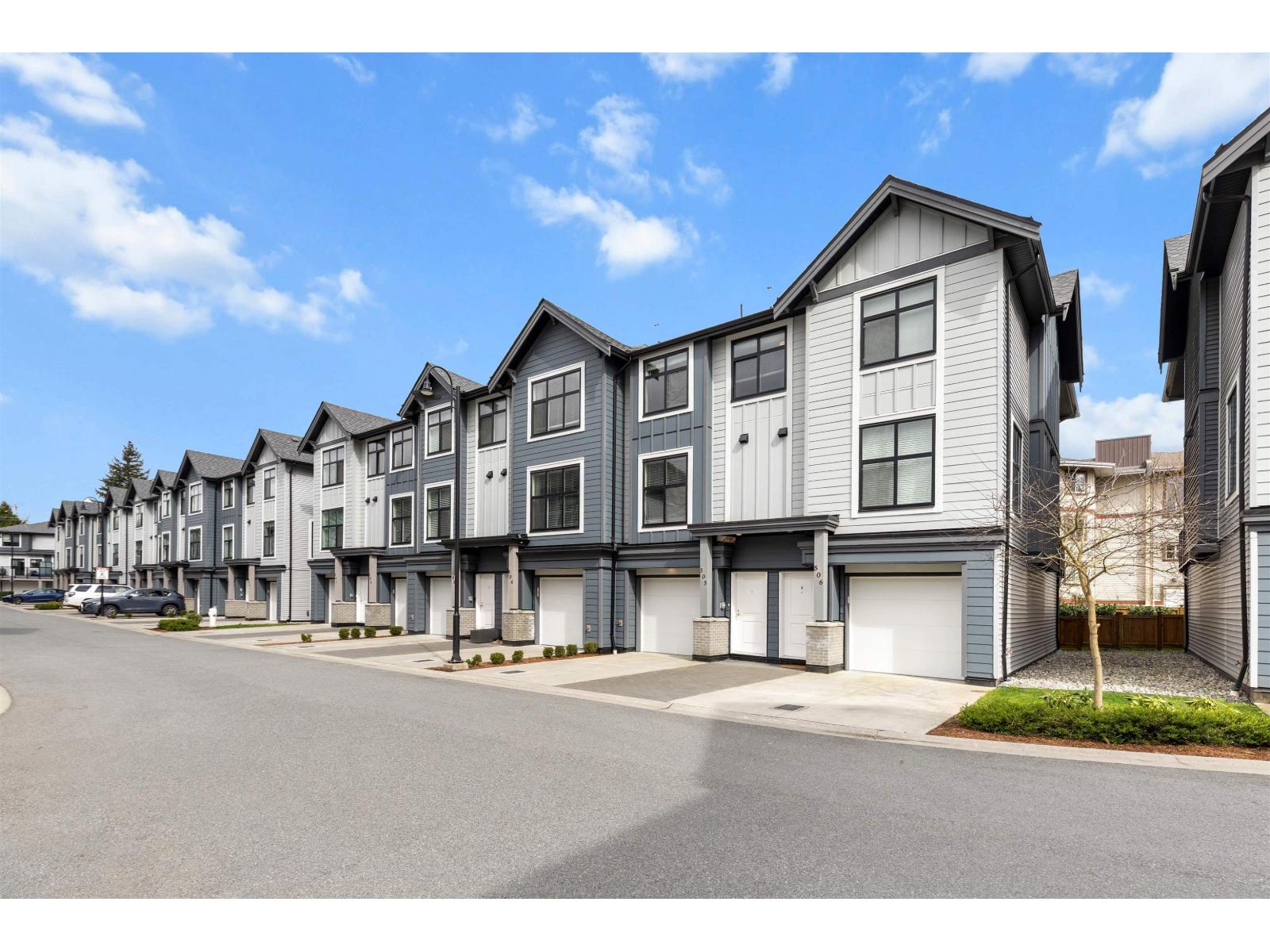 505 2267 Mckenzie Road, Abbotsford, British Columbia  V2S 0M9 - Photo 2 - R3102526