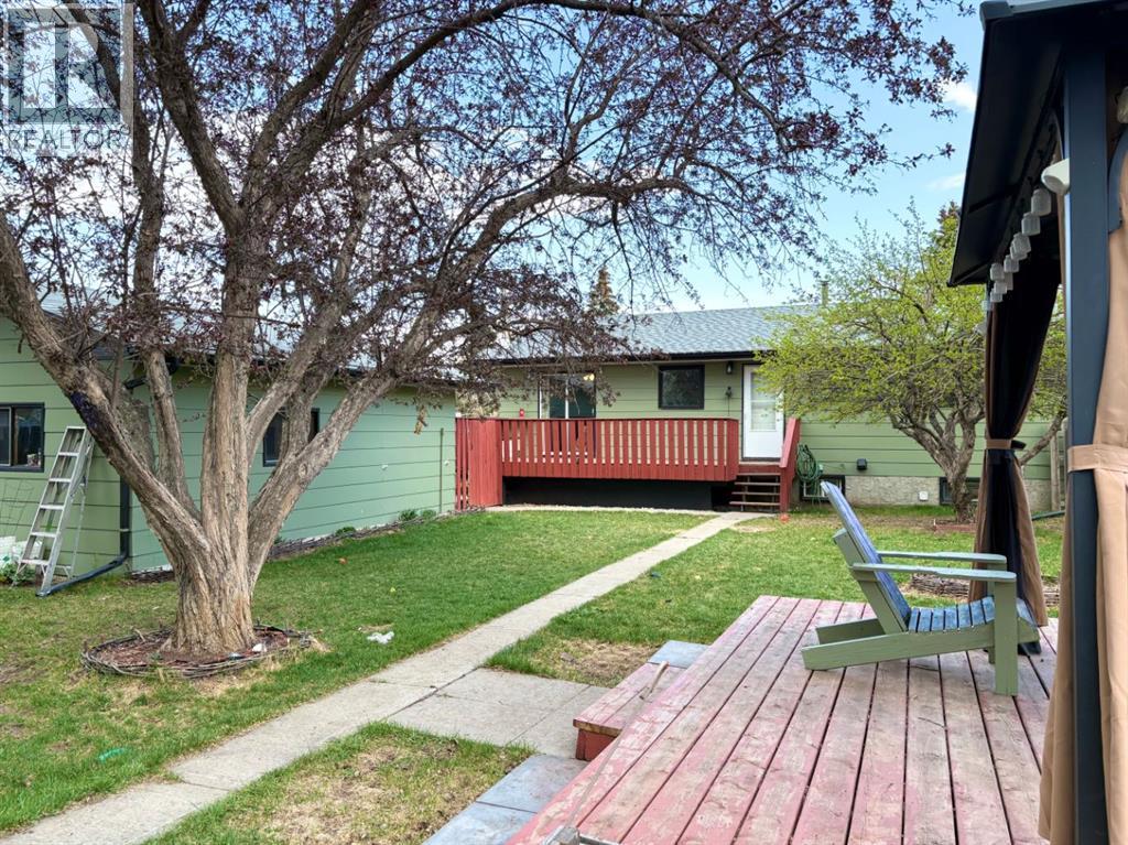 5748 55 Street, Rocky Mountain House, Alberta  T4T 1J7 - Photo 27 - A2310649