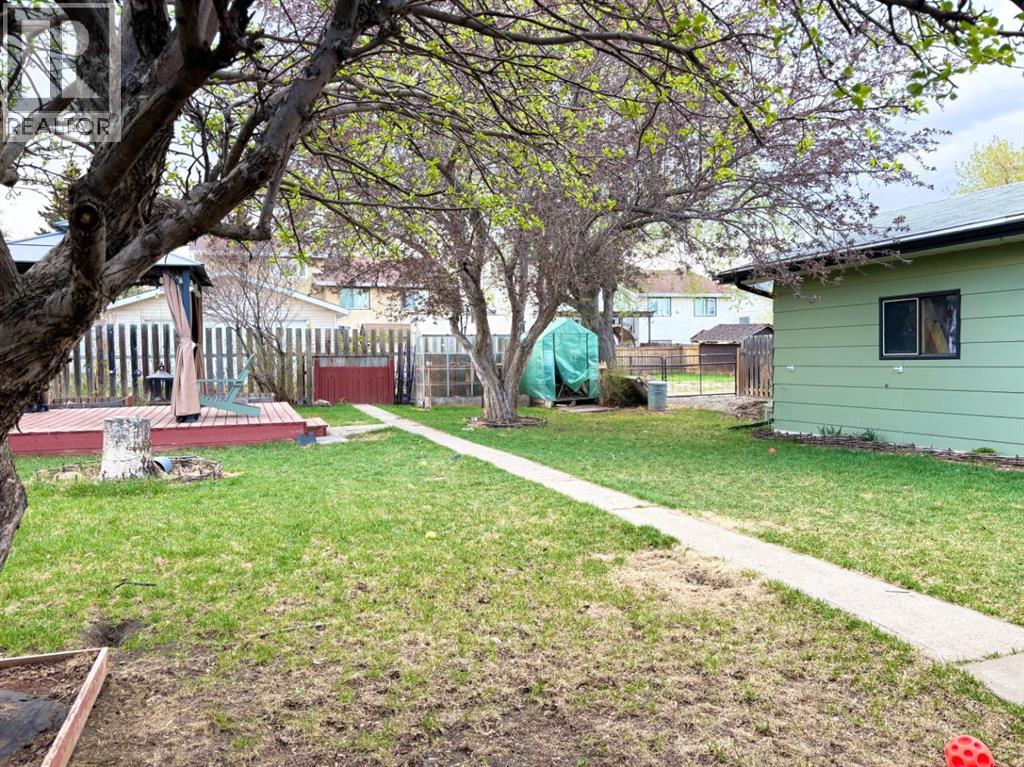 5748 55 Street, Rocky Mountain House, Alberta  T4T 1J7 - Photo 33 - A2310649
