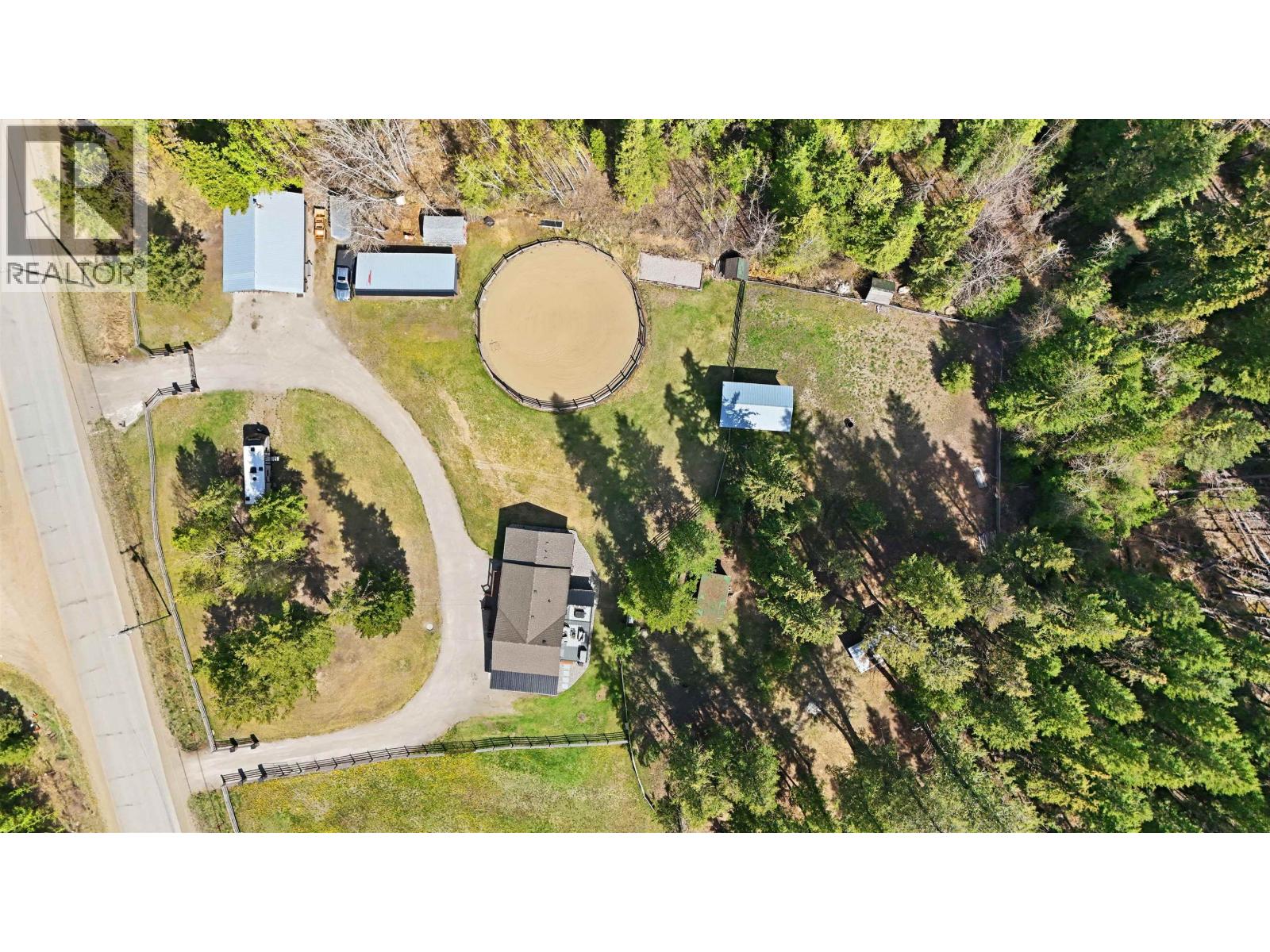 240 Likely Road, 150 Mile House, British Columbia  V0K 2G0 - Photo 6 - R3118877