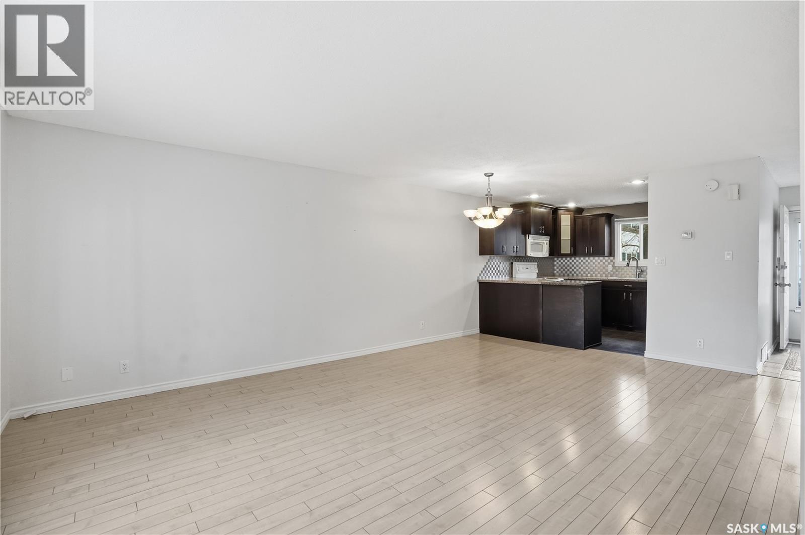 15 Killarney Way, Regina, Saskatchewan  S4S 6V8 - Photo 6 - SK035103