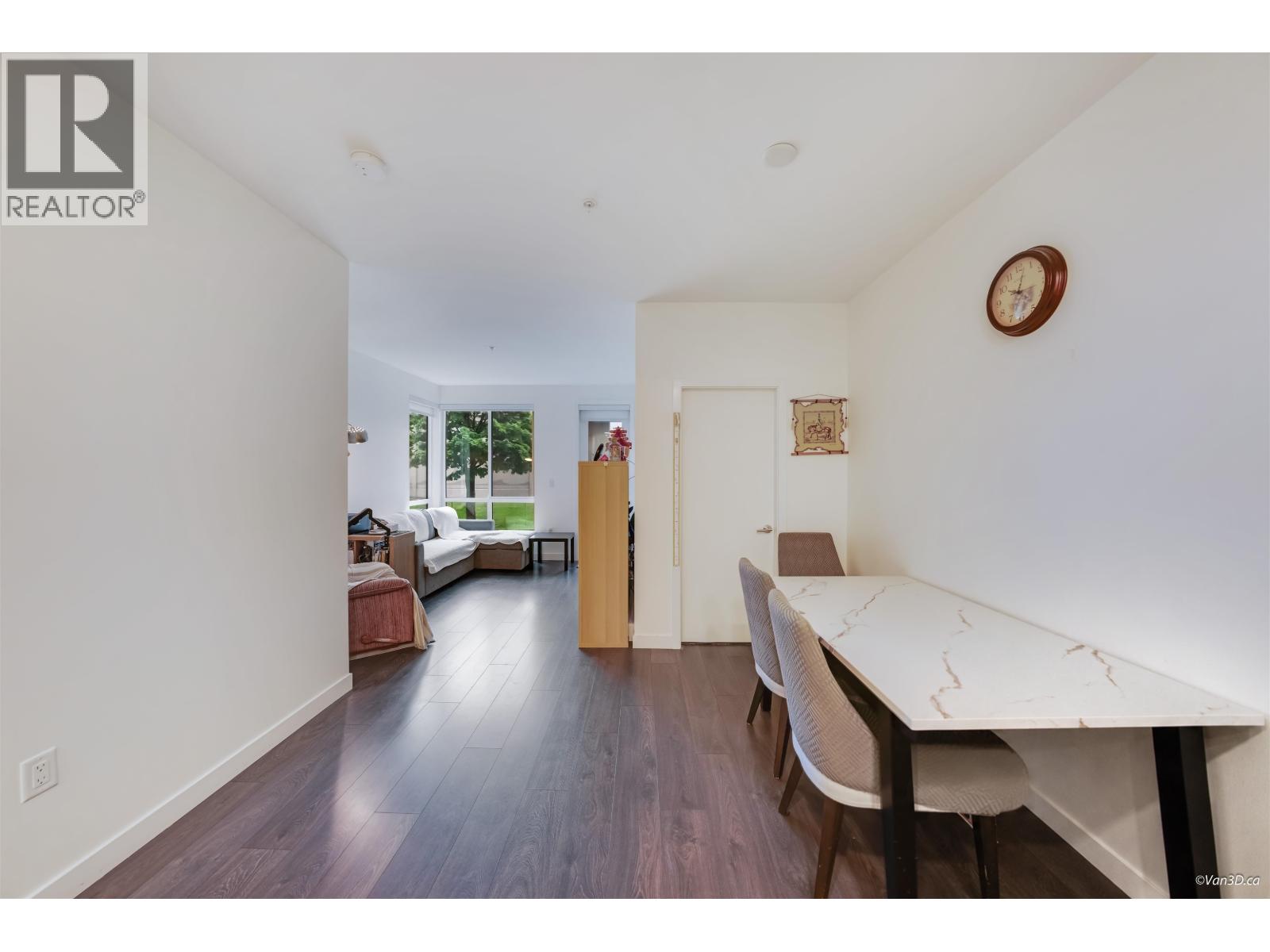 209 7133 14th Avenue, Burnaby, British Columbia  V3N 0H5 - Photo 3 - R3123595