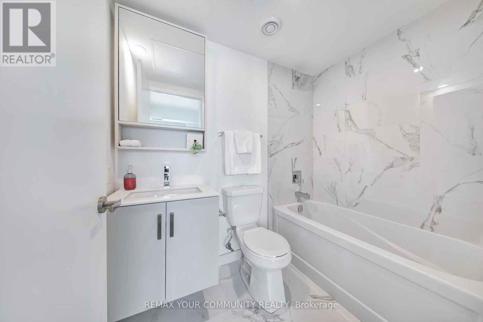 5012 - 88 Queen St. East Street, Toronto, Ontario M5C 0B6 - Photo 17 - C13136936