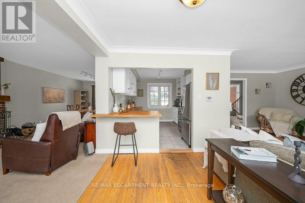 345 Sandlewood Road, Oakville, Ontario  L6L 3S1 - Photo 13 - W12976824