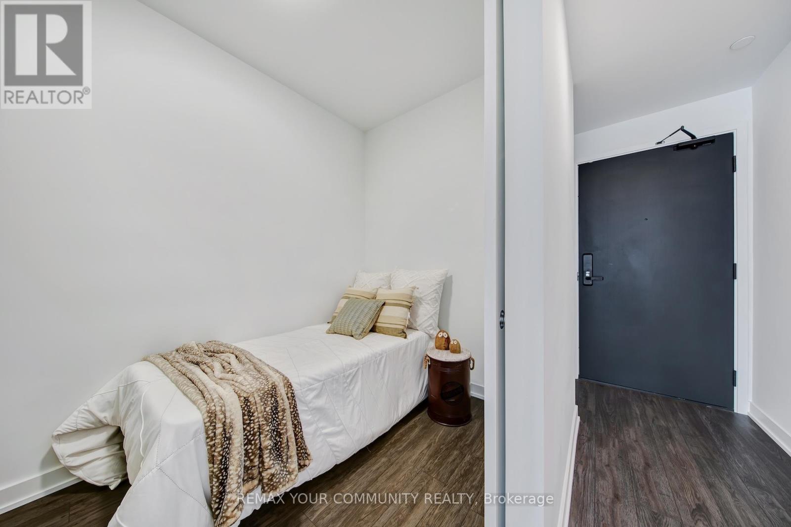 5012 - 88 Queen St. East Street, Toronto, Ontario M5C 0B6 - Photo 5 - C13136936
