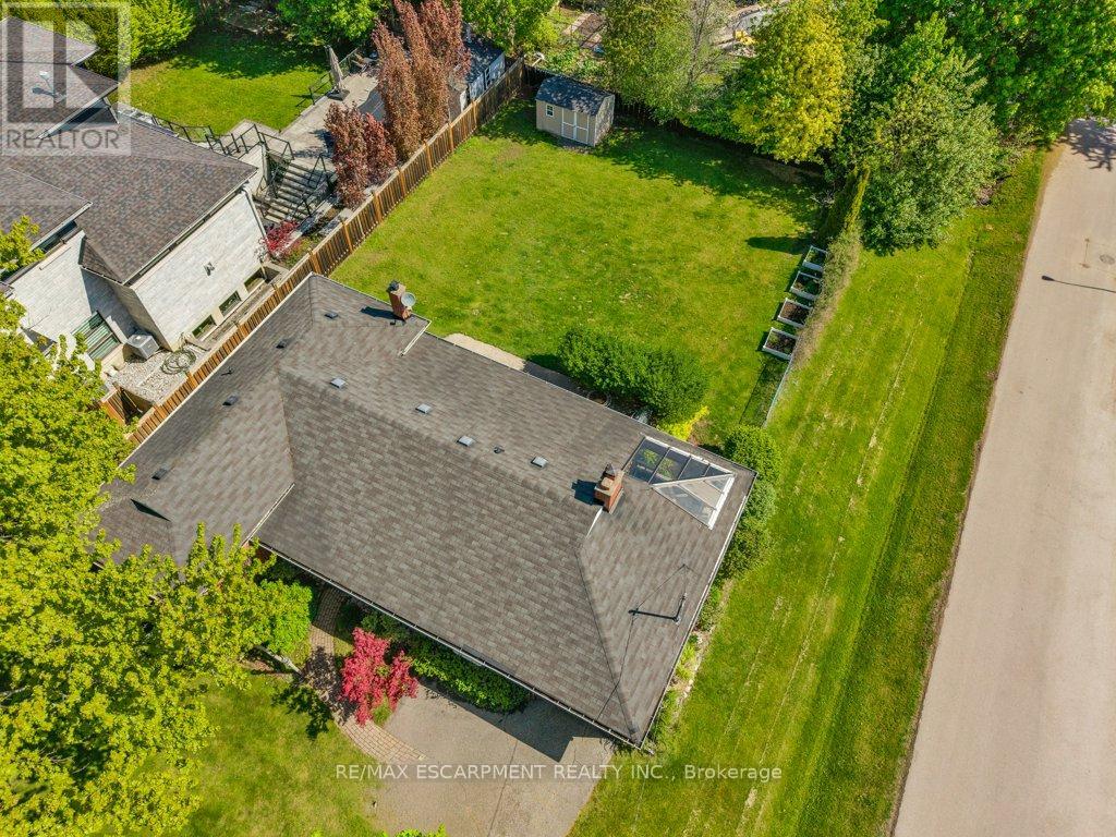 345 Sandlewood Road, Oakville, Ontario  L6L 3S1 - Photo 45 - W12976824