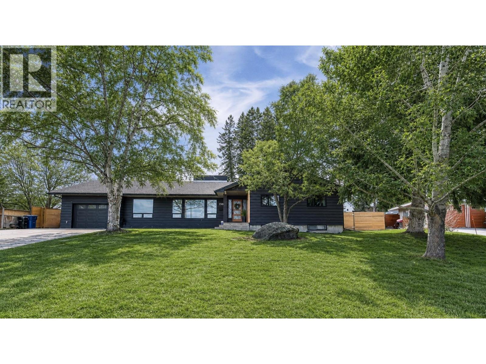 1305 14th Street S, Cranbrook, British Columbia  V1C 5E8 - Photo 1 - 10378691